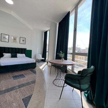 Cactus Apartments Дуррес Екстер'єр фото