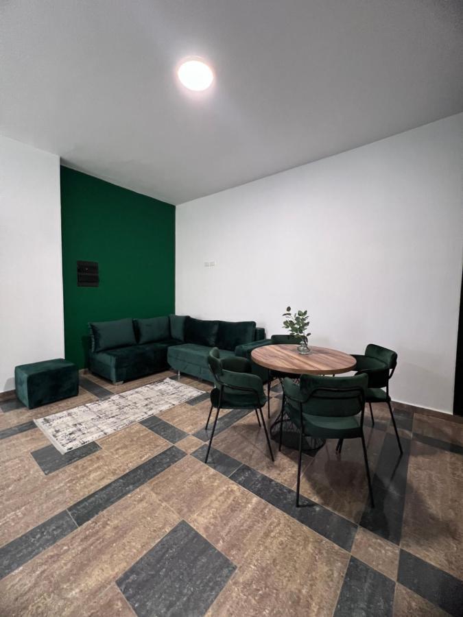 Cactus Apartments Дуррес Екстер'єр фото
