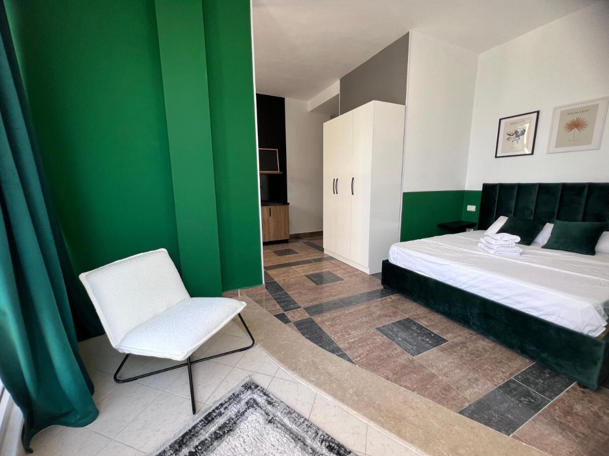 Cactus Apartments Дуррес Екстер'єр фото