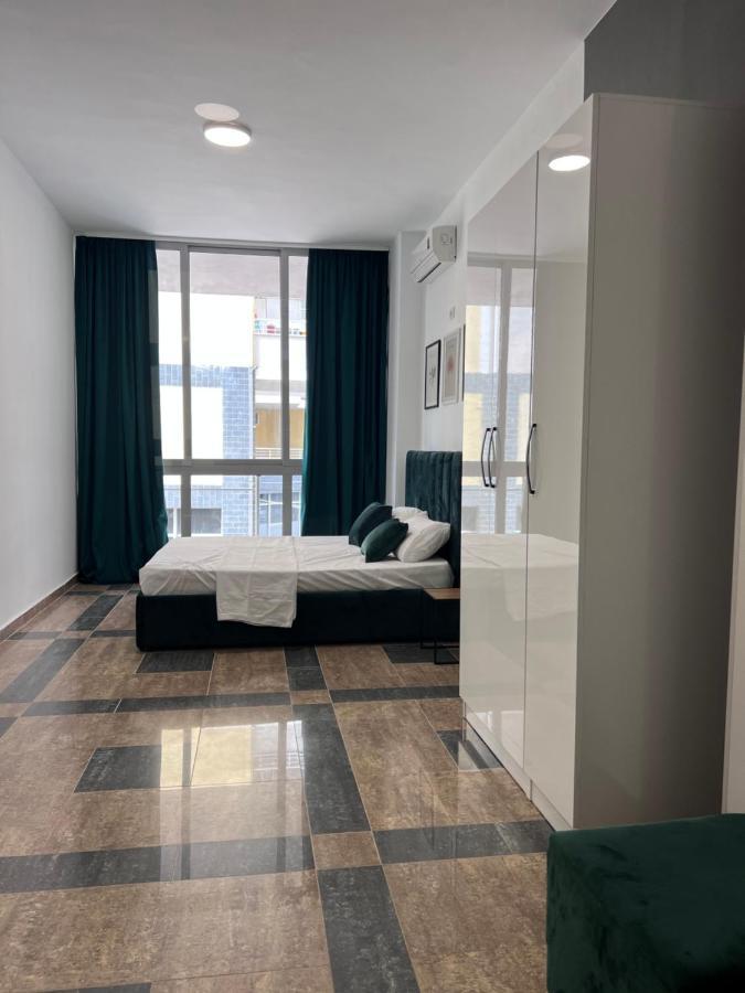 Cactus Apartments Дуррес Екстер'єр фото