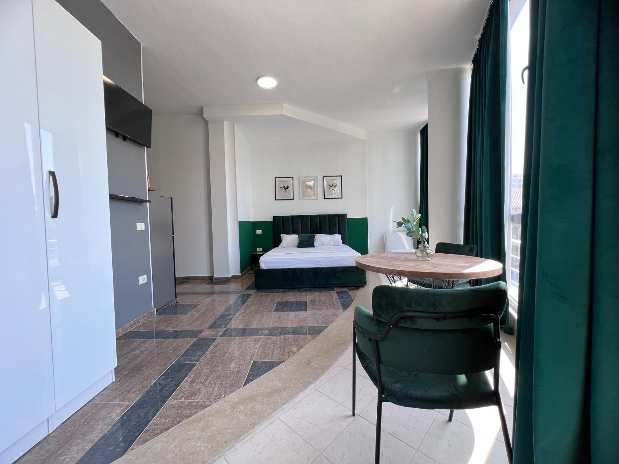 Cactus Apartments Дуррес Екстер'єр фото