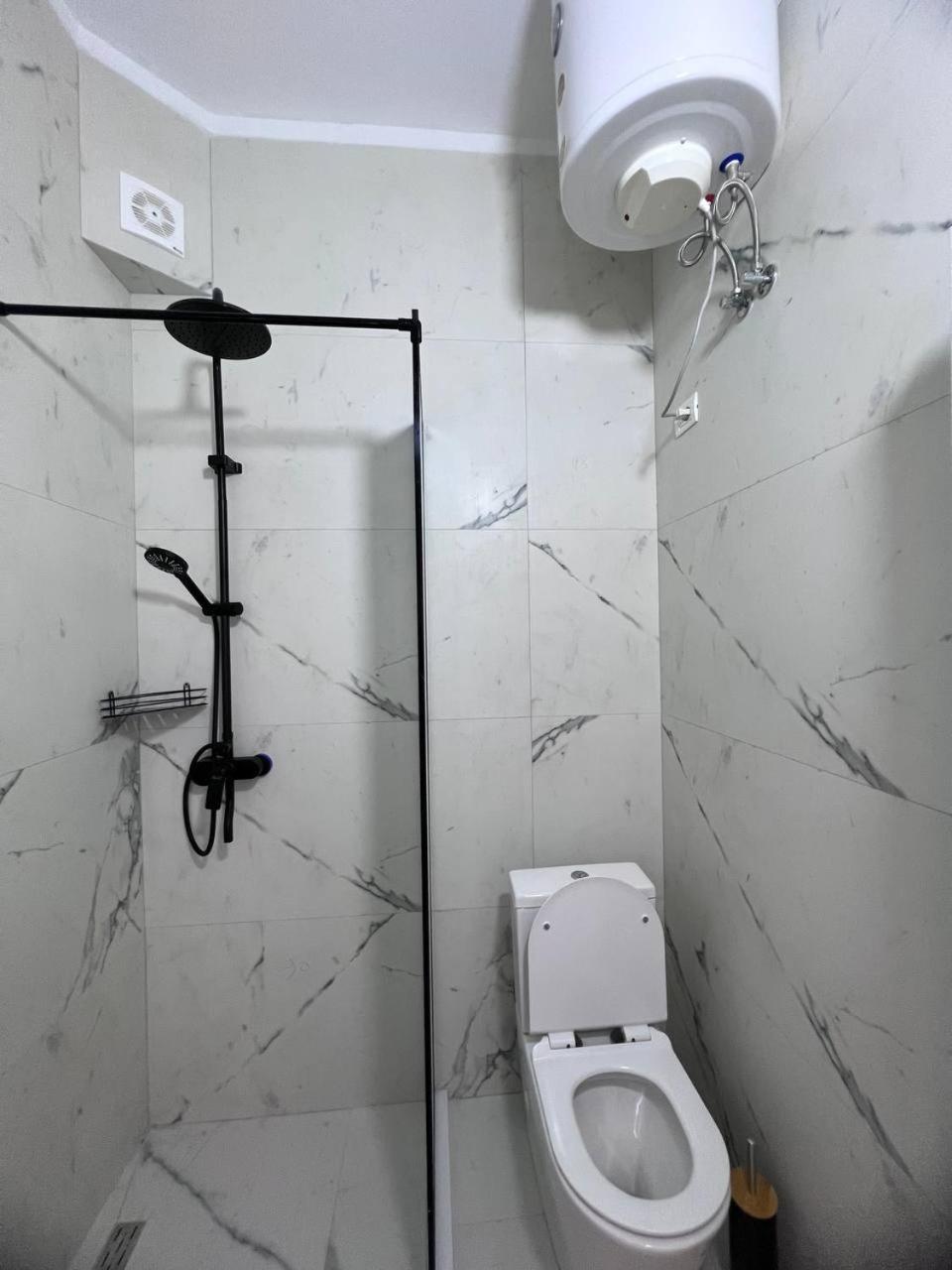 Cactus Apartments Дуррес Екстер'єр фото