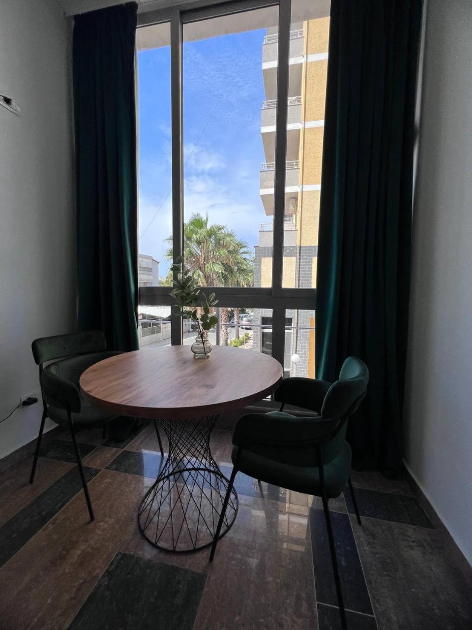 Cactus Apartments Дуррес Екстер'єр фото