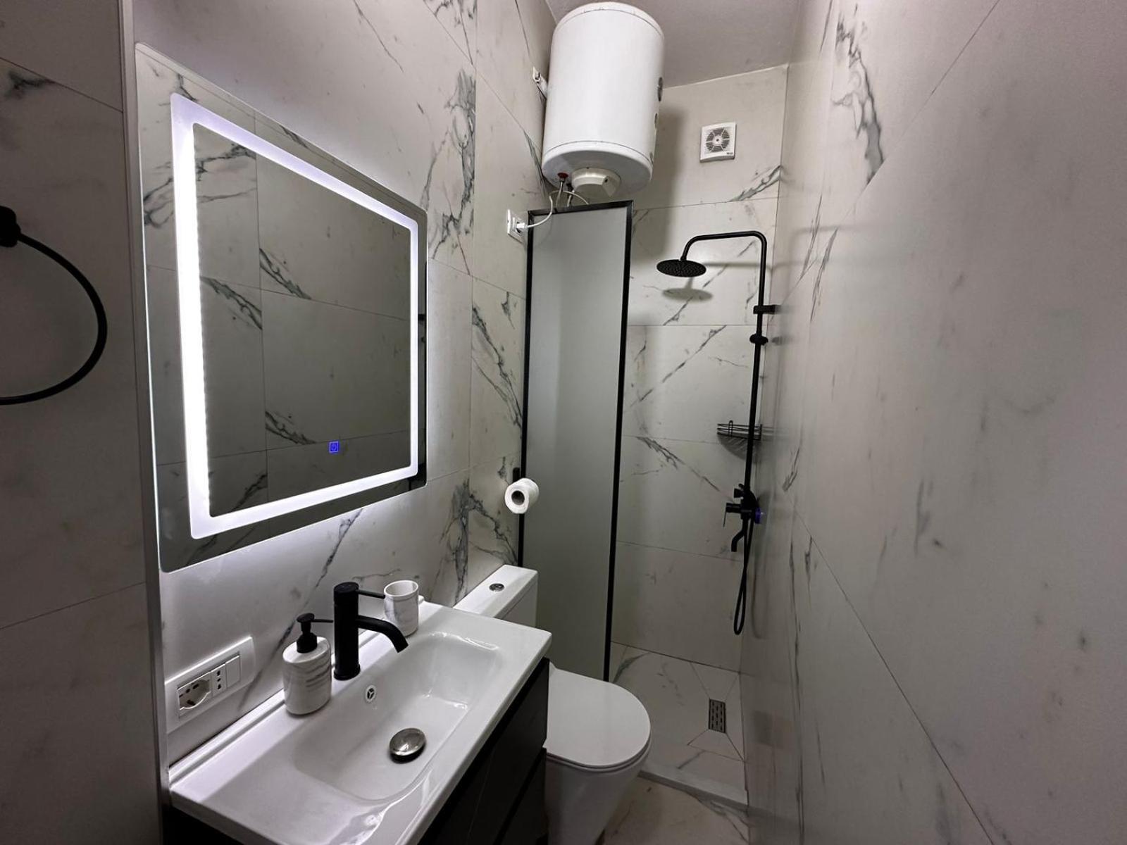 Cactus Apartments Дуррес Екстер'єр фото